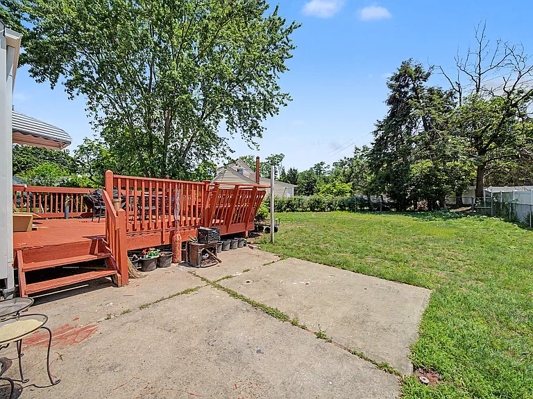 35-10 Lindsay Rd — Photo 42