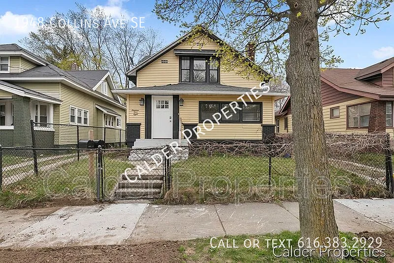 1948 Collins Ave SE photo 1