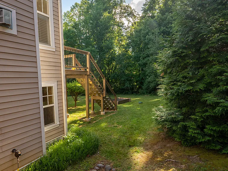 1820 Clay Dr — Photo 38
