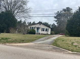 1006 E Main St, Hogansville, GA 30230