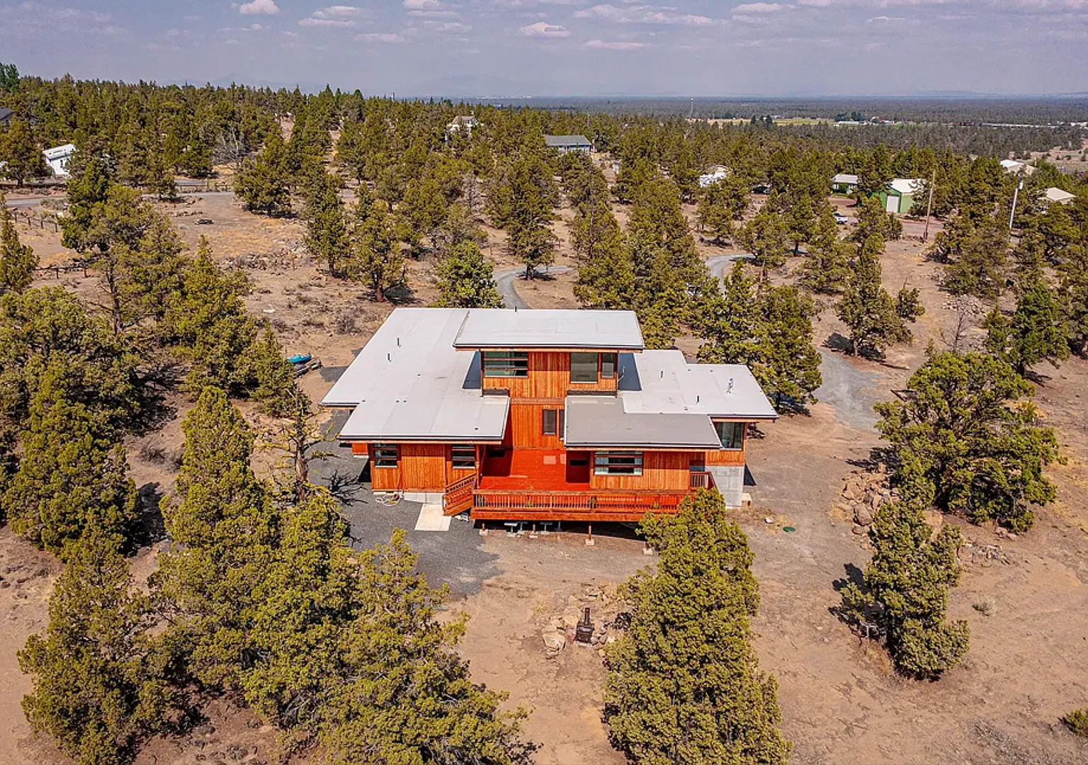 Stunning 4 Bed/3.5 Bath on 4.39 Acre Lot-76th Street — Photo 3