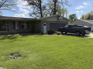 608 Oak Park Dr, Webster City, IA 50595