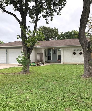 2nd image of 5818 Cliffbrier Dr