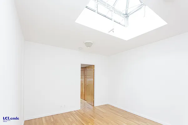 Rented by LC Lemle Real Estate Group | media 15