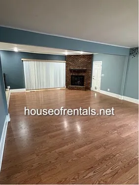 1004 Mockingbird Ln — Photo 5
