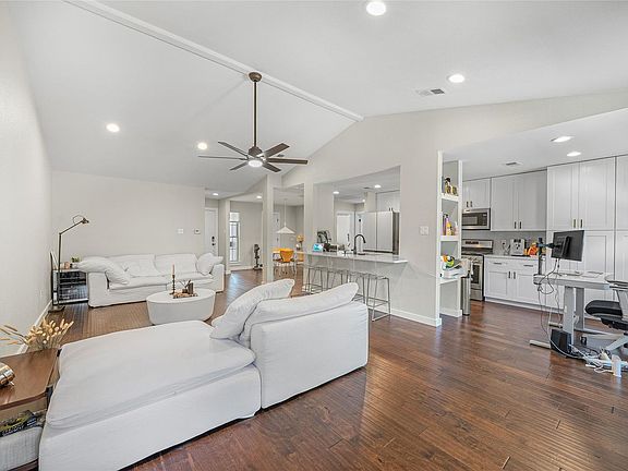 5th image of 4616 Ganymede Dr