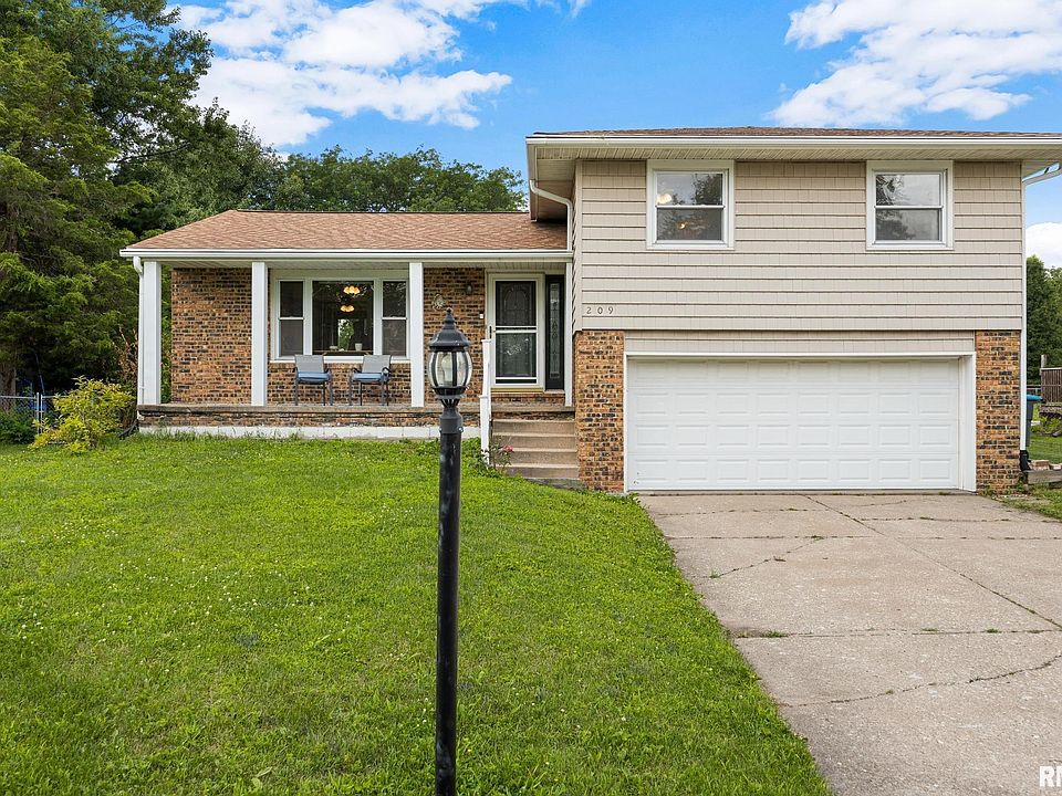 1st image of 209 Juniper Ln