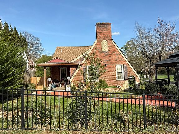 2nd image of 1928 Warrington Rd SW