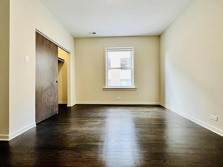 1371 S California Ave #2W — Photo 24
