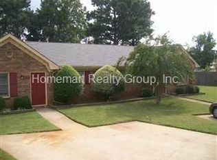 354 Dixie Ct, Lawrenceville, GA 30045