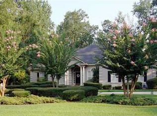 111 Pine Lakes Ave, Savannah, GA 31405