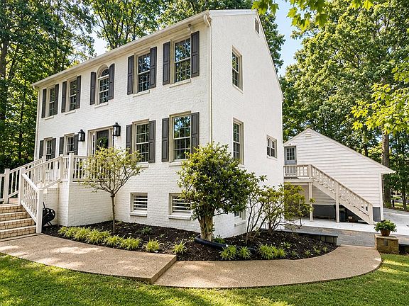4th image of 1184 Abbey Pl