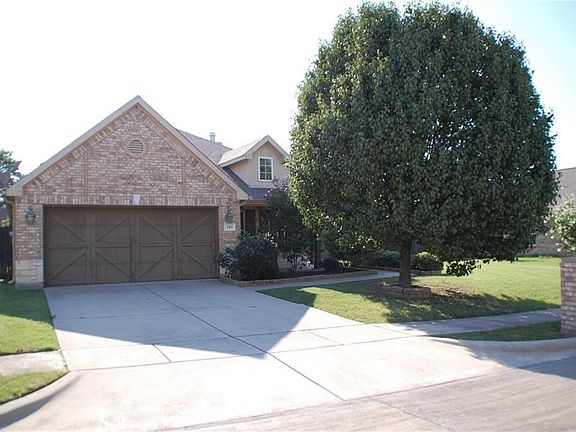 2nd image of 303 Serenade Ln