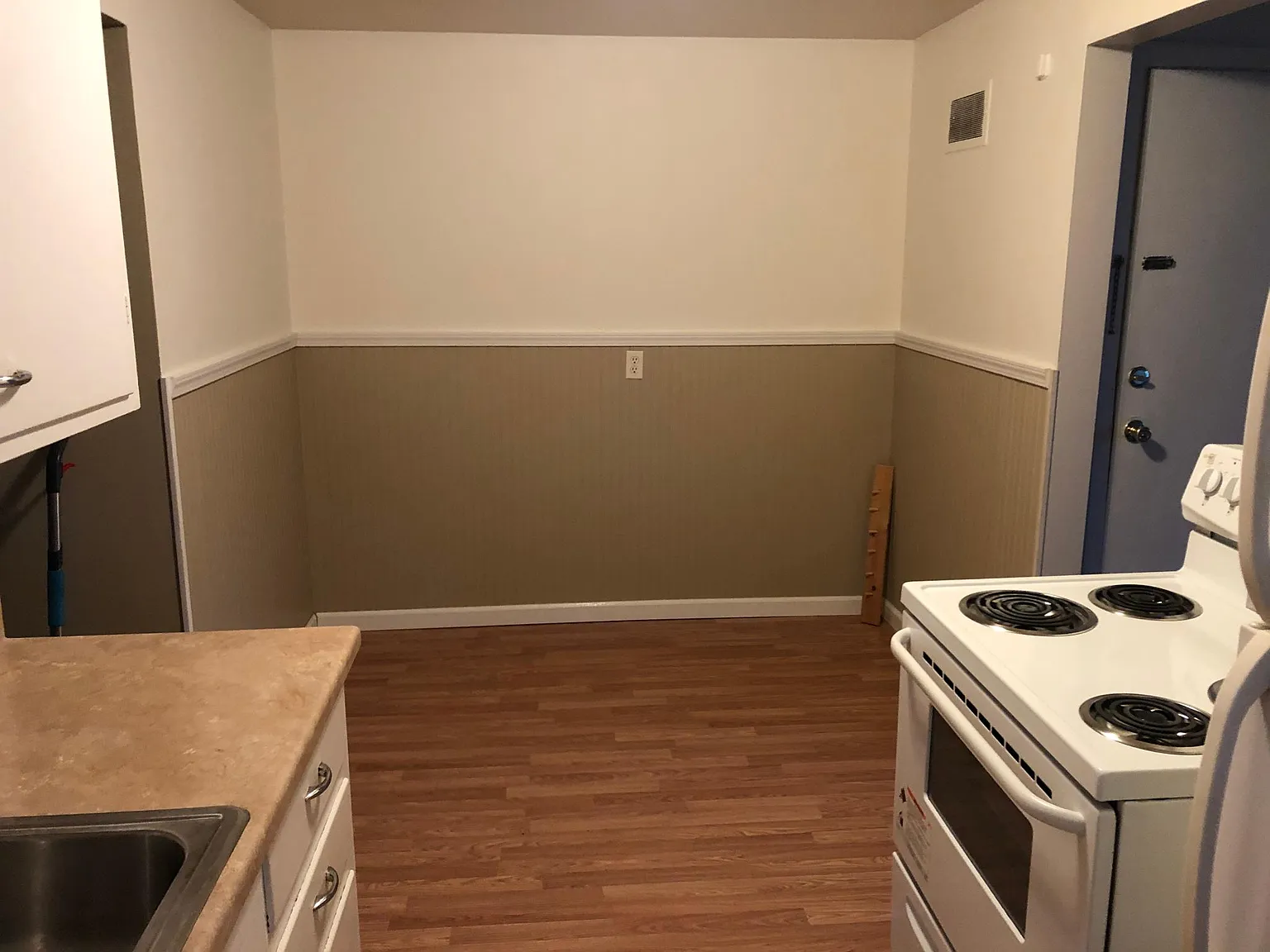 2 bed, 675 sqft, $1,275 — Photo 2