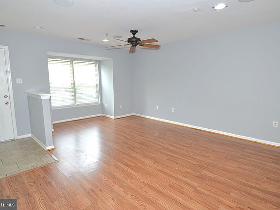 3rd image of 1465 Stoney Point Way