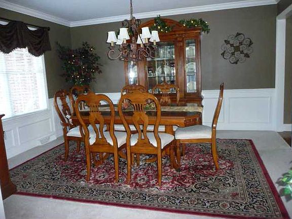 4th image of 920 Gregory Ct
