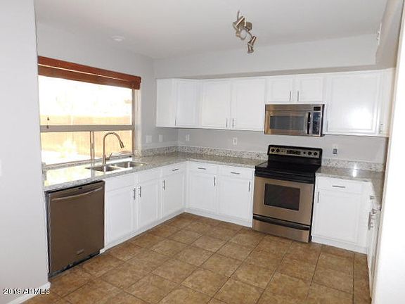 2nd image of 21883 N Kirkland Dr