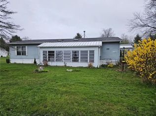 4 Cook Ln, New Paltz, NY 12561