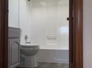 2152 Clinton Ave #B, Alameda, CA 94501