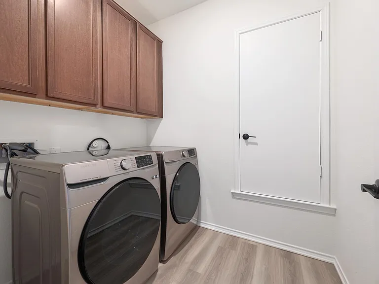 7807 Lawford Ct — Photo 11