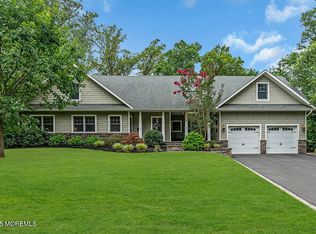 10 Greenwood Pl, Middletown, NJ 07748