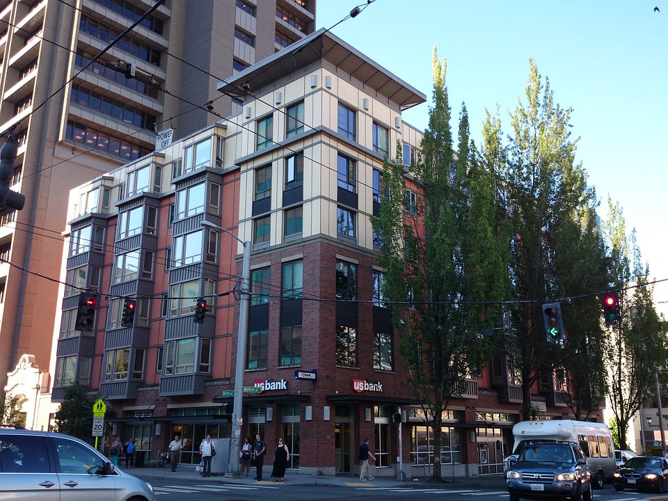 1st image of 909 Boren Ave #2