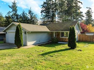 1585 Mark St, Oak Harbor, WA 98277