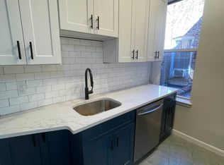 27-18 23rd Ave #2R, Astoria, NY 11105
