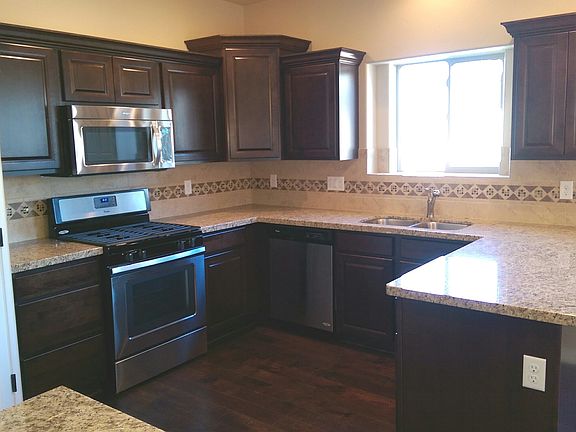 5th image of 209 Vista Hills Dr