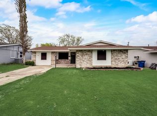 1811 S Perry Rd, Carrollton, TX 75006