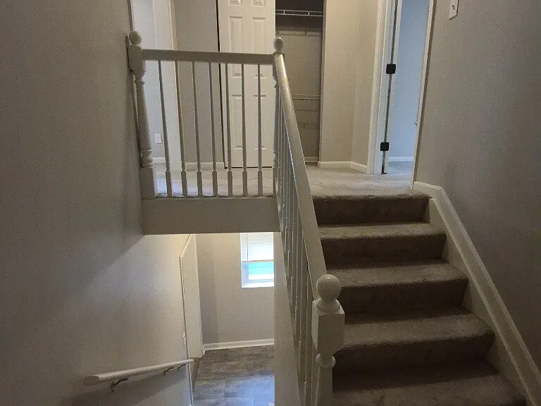 568 Delta Ave #2 — Photo 7