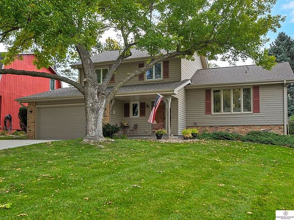 3rd image of 1729 S 155th Ave