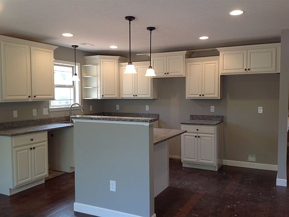 4th image of 805 Grandby Ct