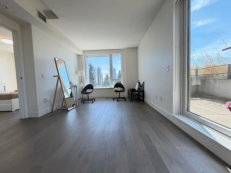 7777 Cambie St #405 — Photo 5