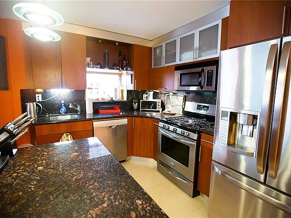 3rd image of 3182 Avenue V #A2