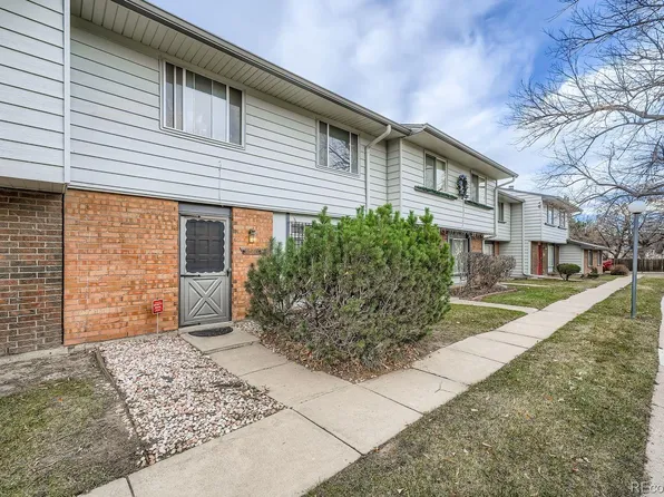 12446 E Kansas Place, Aurora, CO 80012