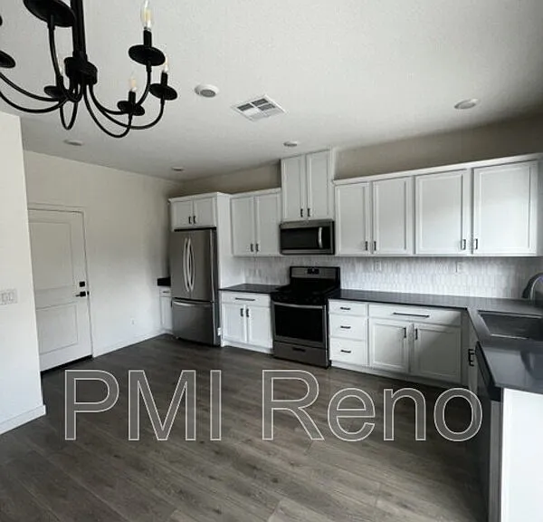 8880 Portia Dr — Photo 4