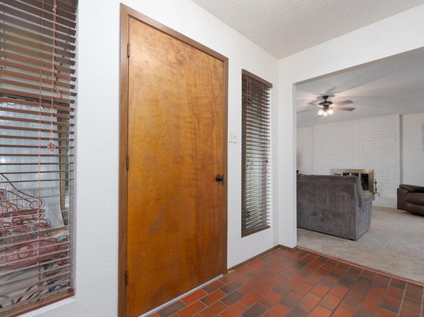 1805 Lakeview Dr, Sweetwater, TX 79556