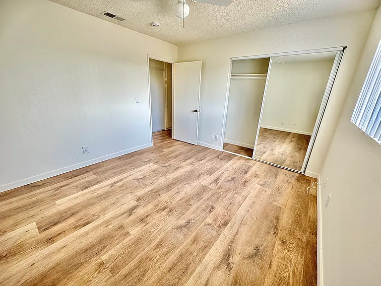 11200 Victory Blvd #9 — Photo 22