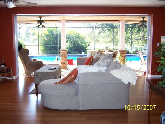 Pocket Sliders Opening to Lanai