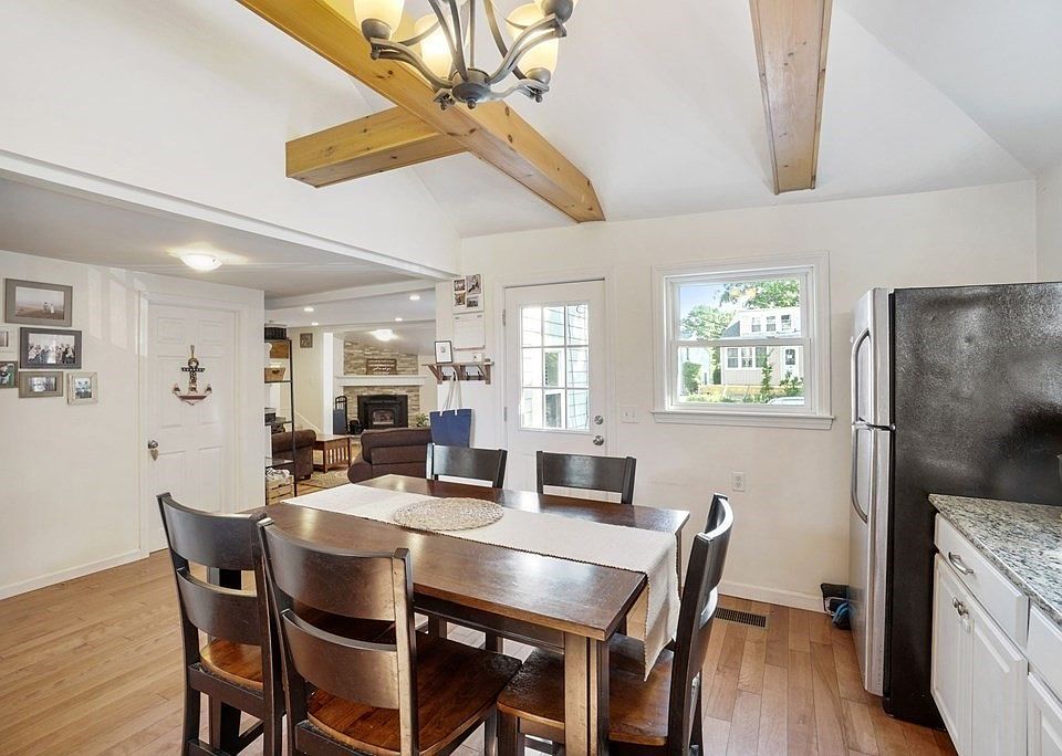 126 Palmer St, Quincy, MA 02169 Zillow