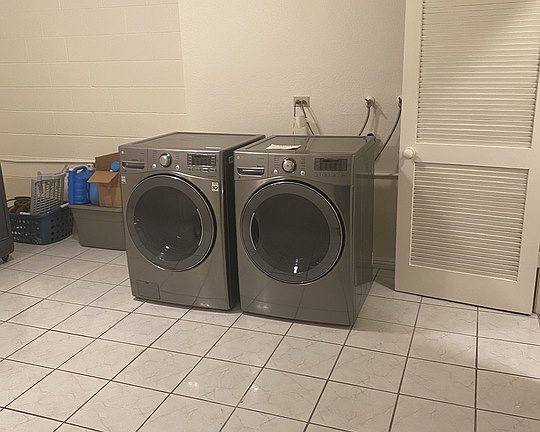 5th image of 22539 Figueroa St APT 508