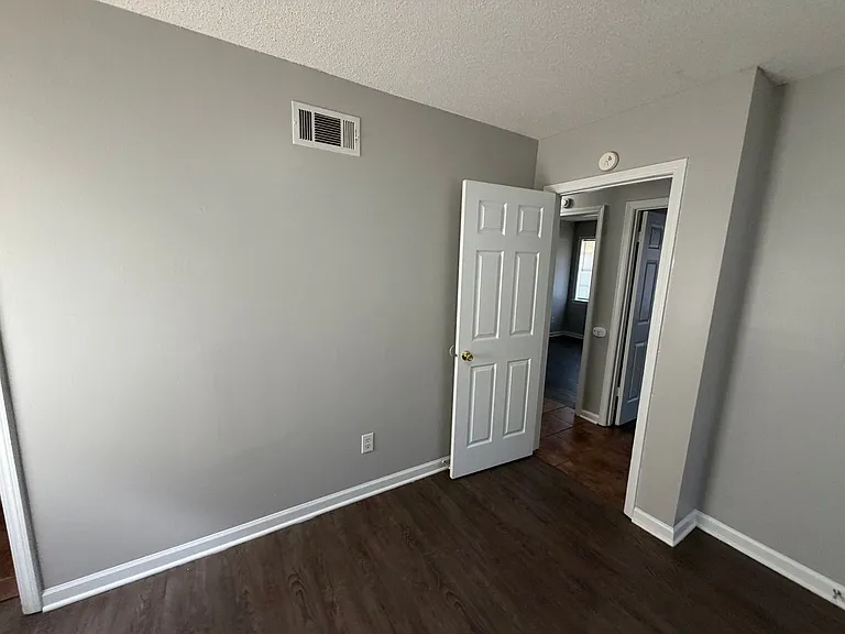 6273 Tulane Rd — Photo 29