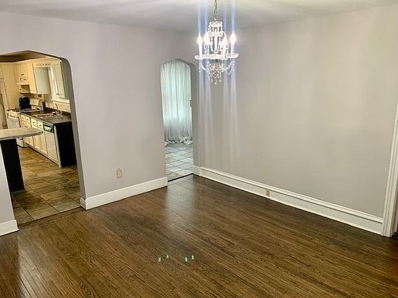 3rd image of 761 E Galena Blvd