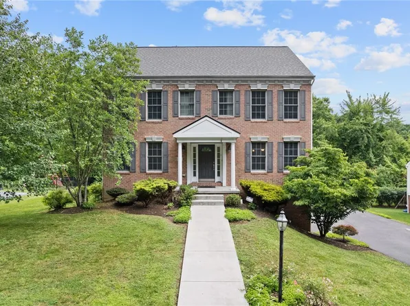 317 Providence Dr, Wexford, PA 15090
