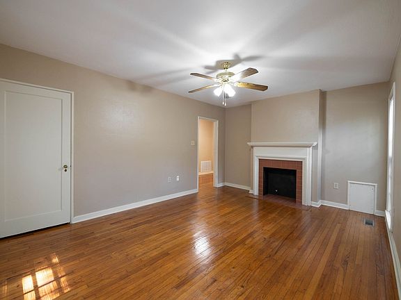 4th image of 924 Cumberland St APT G