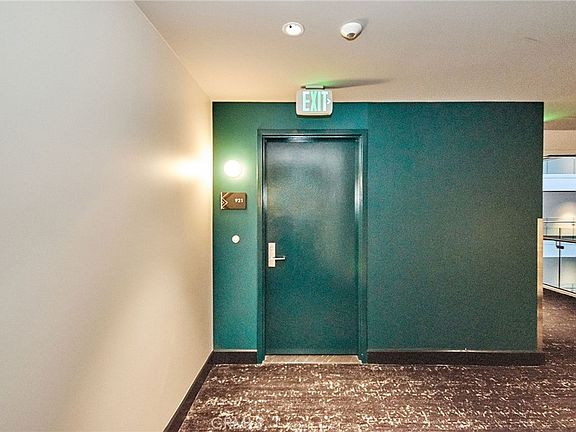 3rd image of 400 S Broadway Ave APT 921