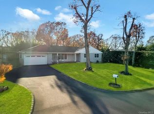 11 Industrial Blvd, Riverhead, NY 11901