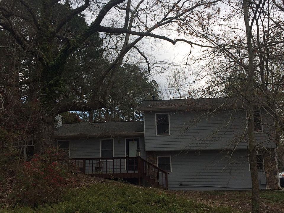 1st image of 585 Westchester Cir