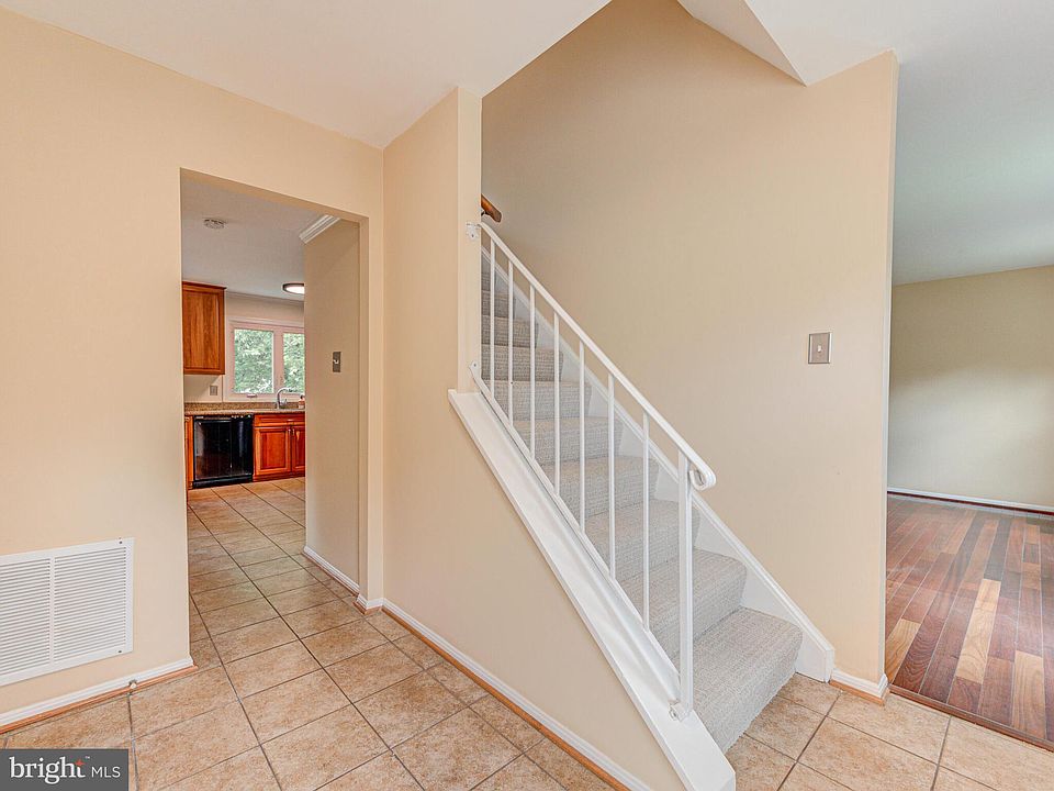 1603 Hiddenbrook Dr, Herndon, VA 20170 Zillow